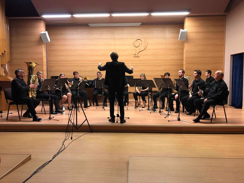 Vystoupení ve větším koncertním obsazení